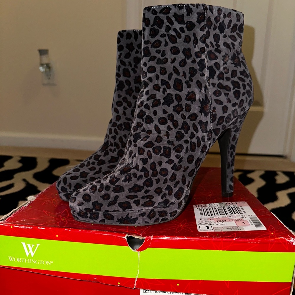 Brand New - Grey Leopard Suede Platform Ankle Booties